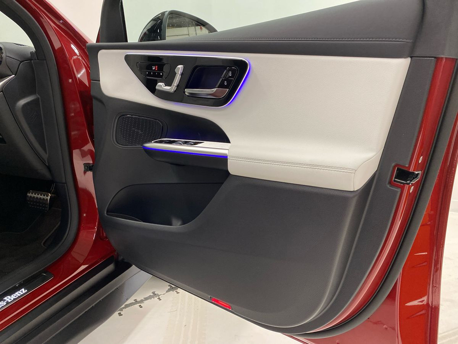 2026 Mercedes-Benz GLC Class GLC 300e | Reversing Camera, Heated Seats, Night Package €87,633