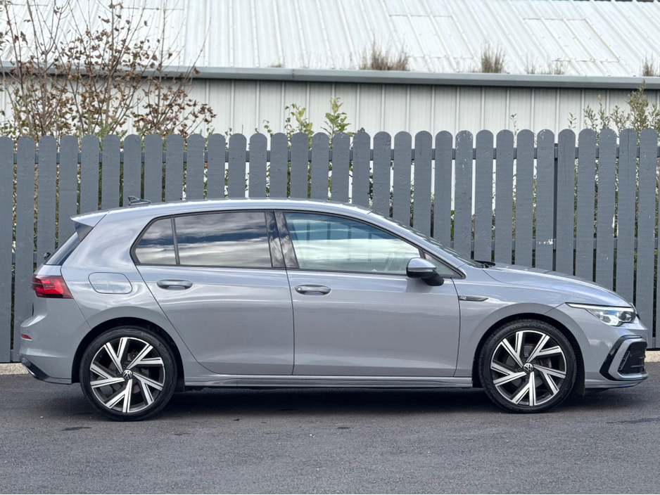 2022 Volkswagen Golf 2022 Volkswagen Golf R-LINE TSI €27,995