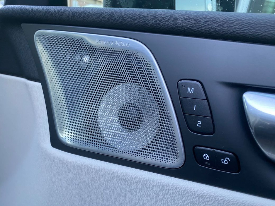 2025 Volvo XC60 T8 Ultra Recharge AWD Auto (PHEV) €67,900