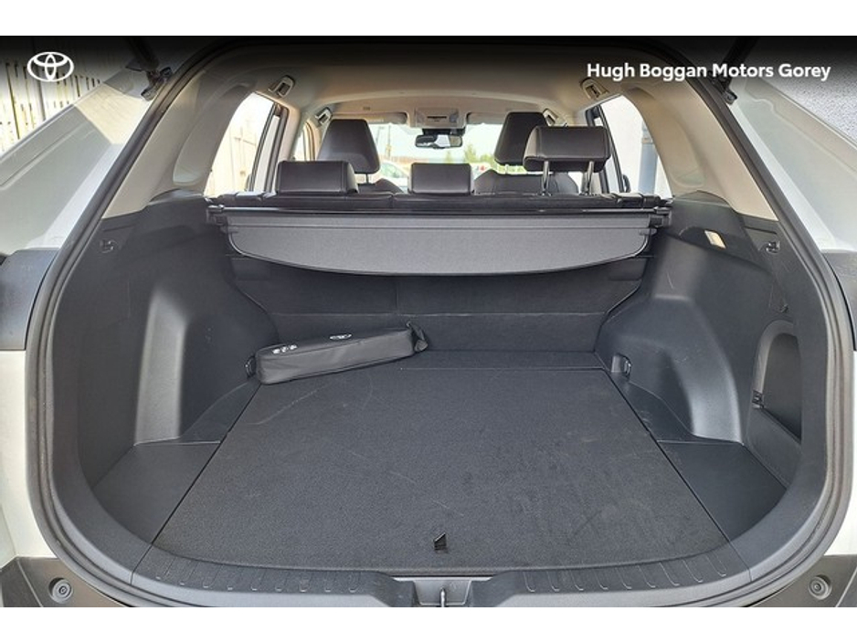 2022 Toyota Rav4 RAV4 HYBRID SOL 4DR AUTO €35,950