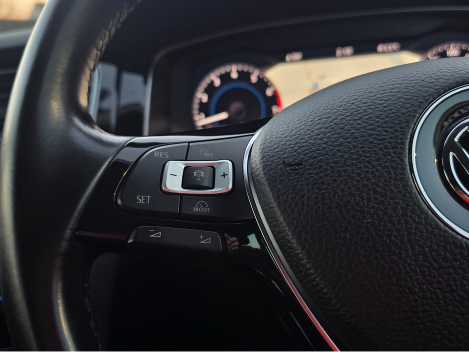 2018 Volkswagen Golf ( 182 REG ) 1.4 HIGHLINE VIRTUAL CLOCKS  SAT NAV PACK - -REVERSE CAMERA - NAVIGATION - CARPLAY - ANDROID AUTO- BLIND SPOT REAR TRAFFIC ASSIST - DISCOVER PRO €18,950