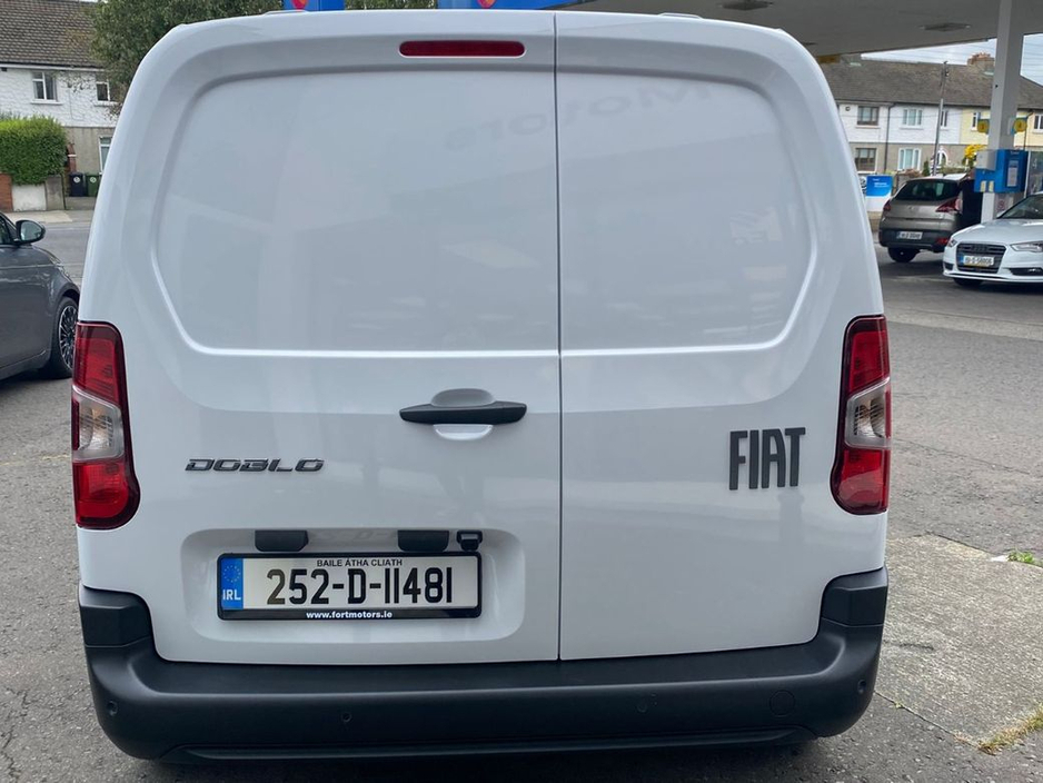 2025 Fiat Doblo SWB 1 5 100HP 650KG 4DR €21,495