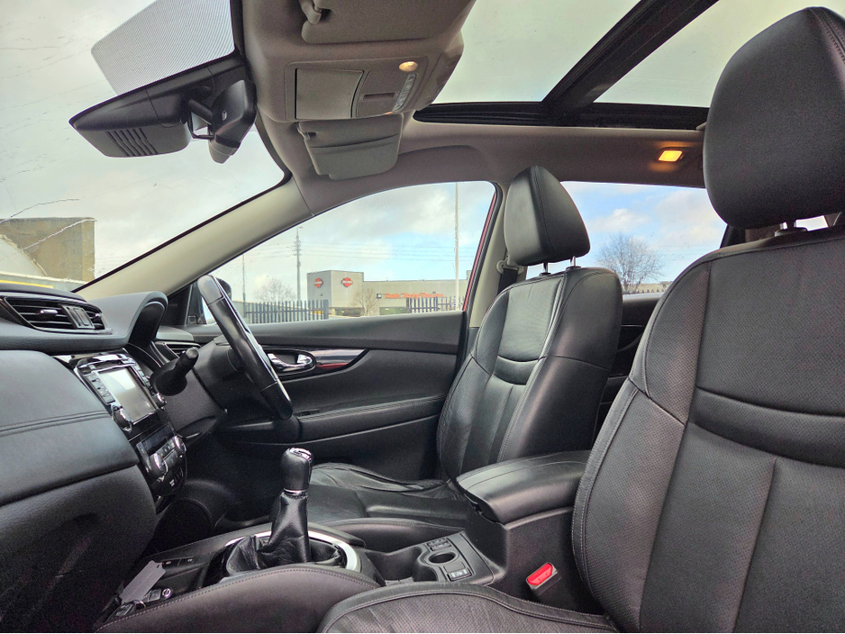 2020 Nissan X-Trail 1.7 DSL SVE 7 SEATER ** HUGE SPEC LOW MILEAGE IRISH CAR  ** PANORAMIC GLASS ROOF ** FULL LEATHER INTERIOR ** HEATED FRONT & REAR SEATS ** BEST AVAILABLE ** €23,995
