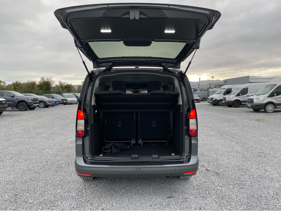 2026 Ford Tourneo Connect Tourneo Connect  LWB Titanium PHEV 150 BHP Automatic €54,500