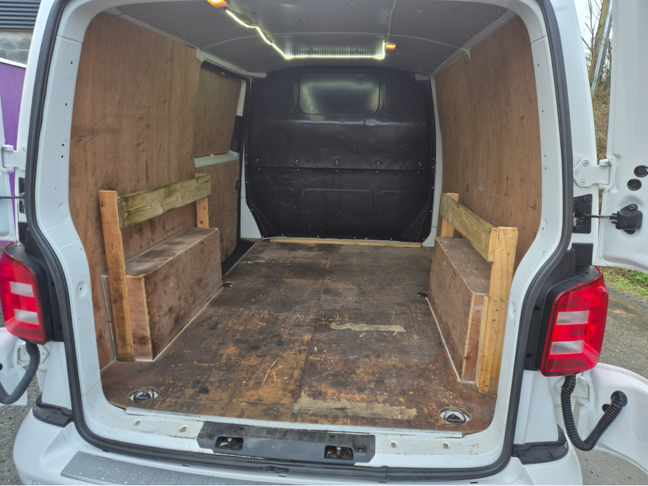 2017 Volkswagen Transporter T6 PVS T 2800KG TD TDI 102HP MANUAL 5SPEED €15,950