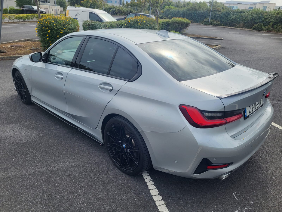 2021 BMW 3 Series  €31,999