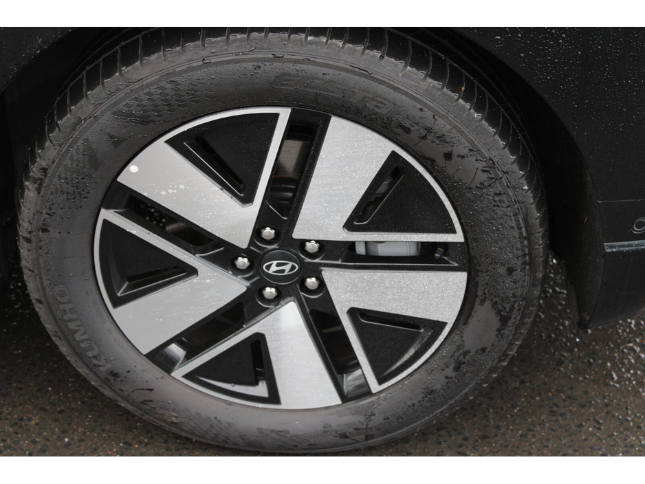 2025 Hyundai Ioniq 9 RWD standard (Long Range) Platinum €75,950