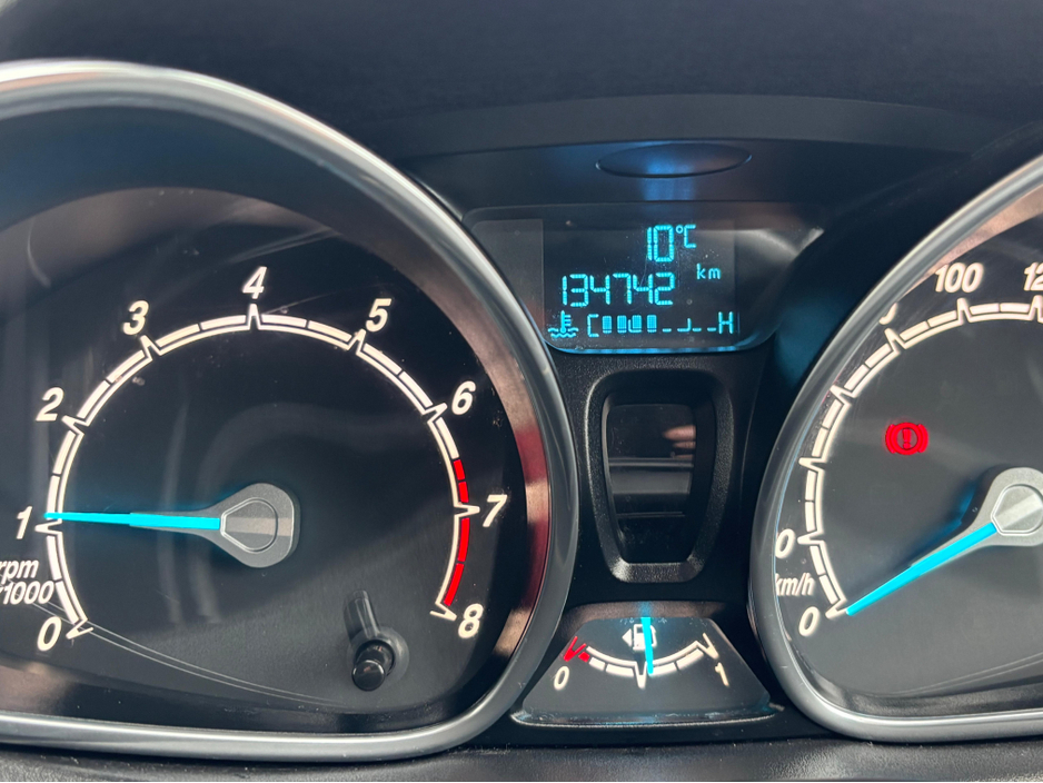 2015 Ford Fiesta MCA ZETEC 1.25 60PS M5 5DR 4DR €7,950