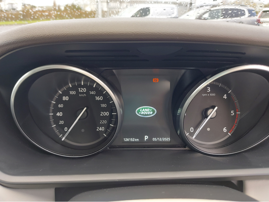 2017 Land Rover Discovery 2.0 SD4 HSE 240PS 7 €29,950