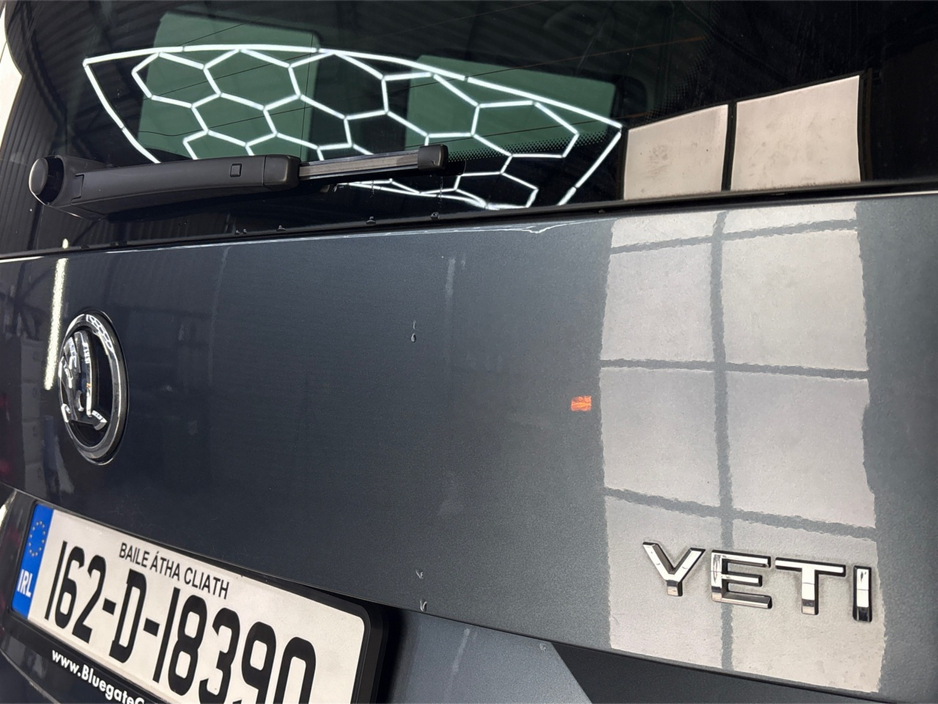 2016 Skoda Yeti OUTDOOR 2.0 TDI**TOUCHSCREEN BLUETOOTH MEDIA**MULTIFUNCTIONAL STEERING WHEEL**HEATED LEATHER SEATS**CRUISE CONTROL**PARKING SENSORS**AIR CONDTIONING**ELECTRIC WINDOWS **ISOFIX**FINANCE AVAILABLE** €11,995