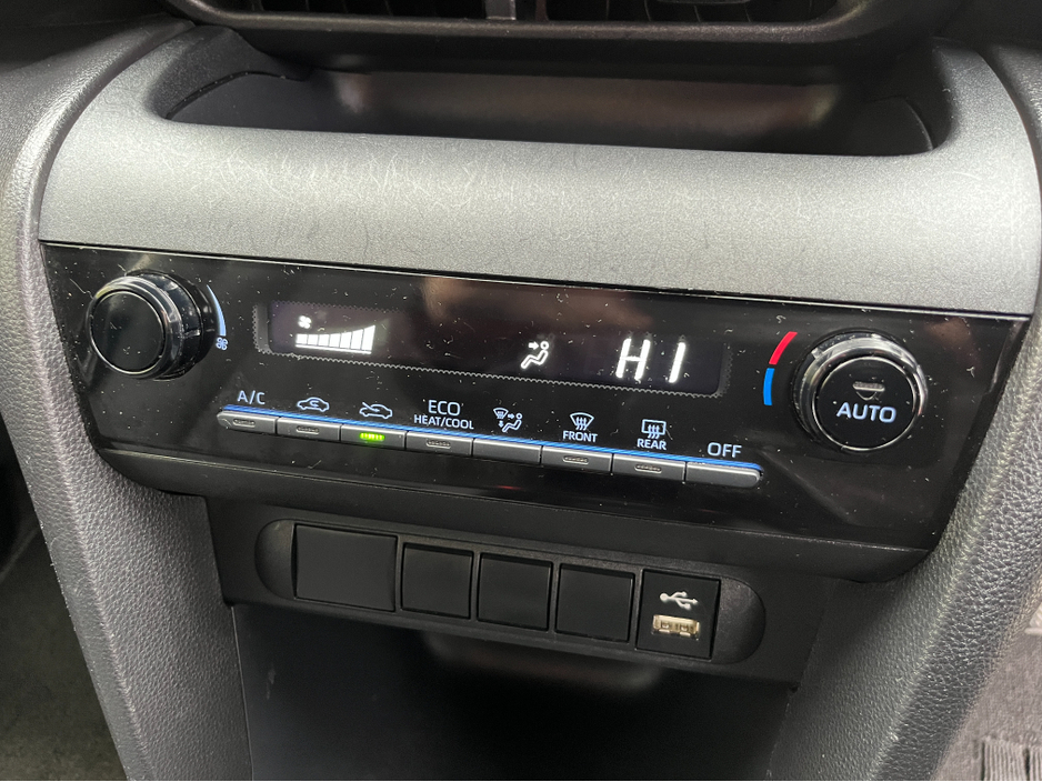 2021 Toyota Yaris Cross X AUTOMATIC HYBRID 1.5 PETROL //ADAPTIVE CRUISE CONTROL//KEYLESS ENTRY//REVERSE CAMERA// €19,950