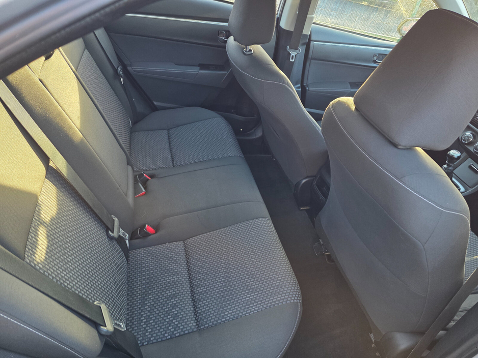 2015 Toyota Corolla D-4D 90 (1.4) Aura €8,950