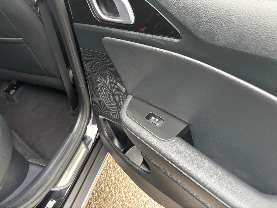 2023 Kia XCeed PE PHEV 5DR AUTO Hybrid Finance available own this car from €94 per week €21,999