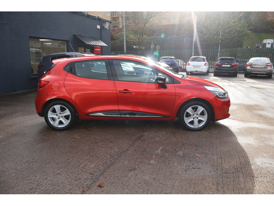 2017 Renault Clio DYNAMIQUE S NAV Low Mileage €10,995