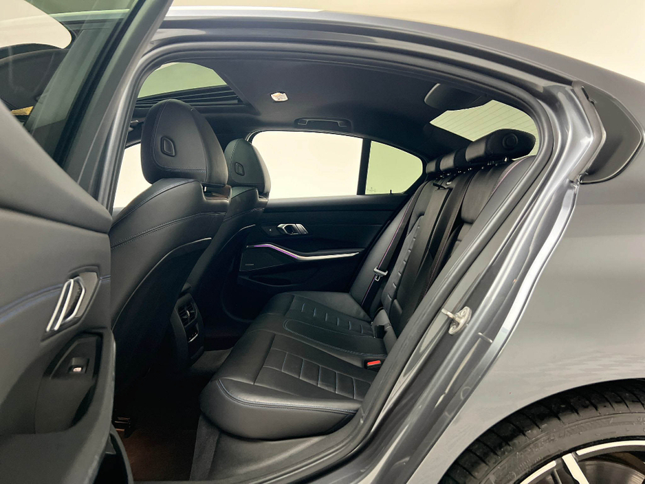 2021 BMW 3 Series 330E M SPORT *SUNROOF* €31,990