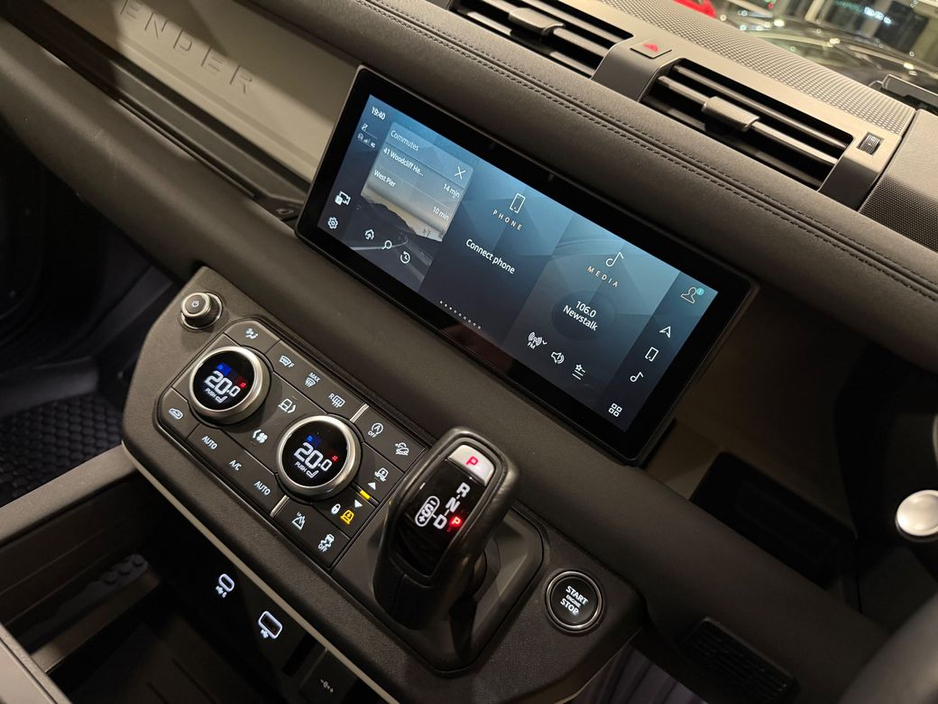 2023 Land Rover Defender 3.0 D300 COMMERCIAL 2 SEATER N1=LOW MILES//HUGE SPEC//1 OWNER=FULL LAND ROVER SERVICE HISTORY=TAILORED FINANCE PACKAGES AVAILABLE=TRADE IN'S WELCOME €64,995