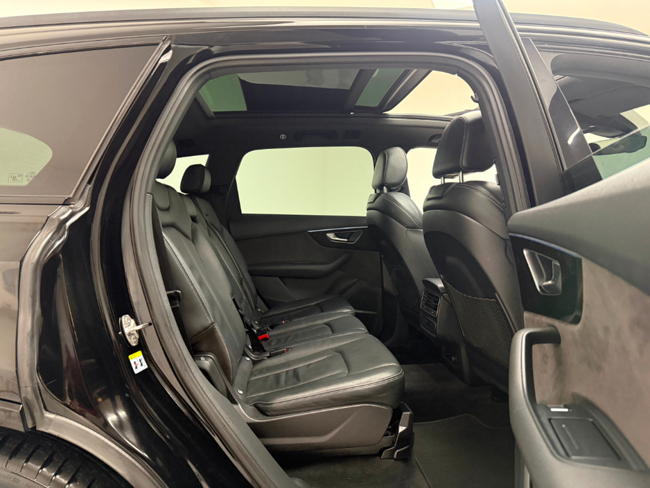 2021 Audi Q7 55 TFSI BLACK EDITION QUATTRO *N1 CREWCAB* €52,000