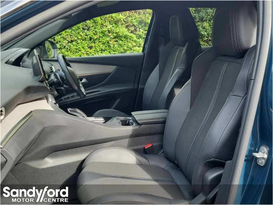 2023 Peugeot 3008 HYBRID2 225bhp PHEV GT €29,950