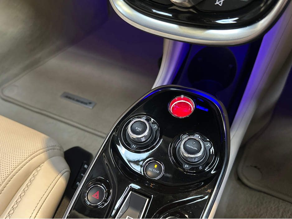 2020 McLaren GT 4.0 V8 TWIN TURBO GT €159,950