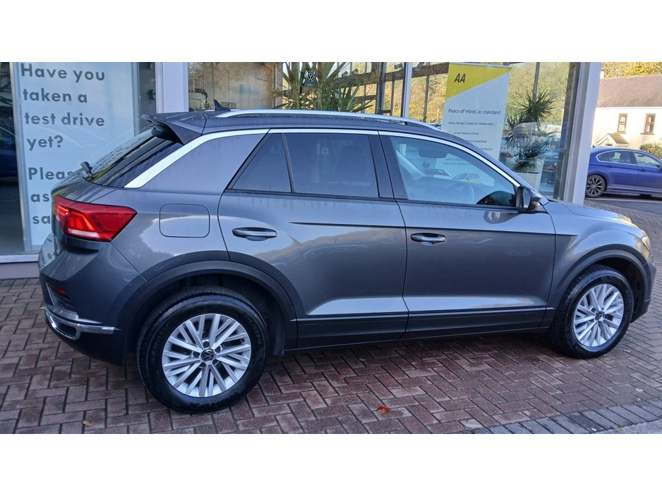 2021 Volkswagen T-Roc 1.0 TSI 110bhp Design, Rear Camera, 1 Owner. €22,750