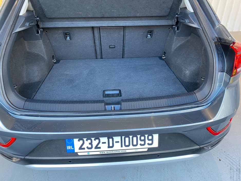 2023 Volkswagen T-Roc LIFE 1.0 TSI MANUAL 6SPEED FWD 110HP 5 €27,450