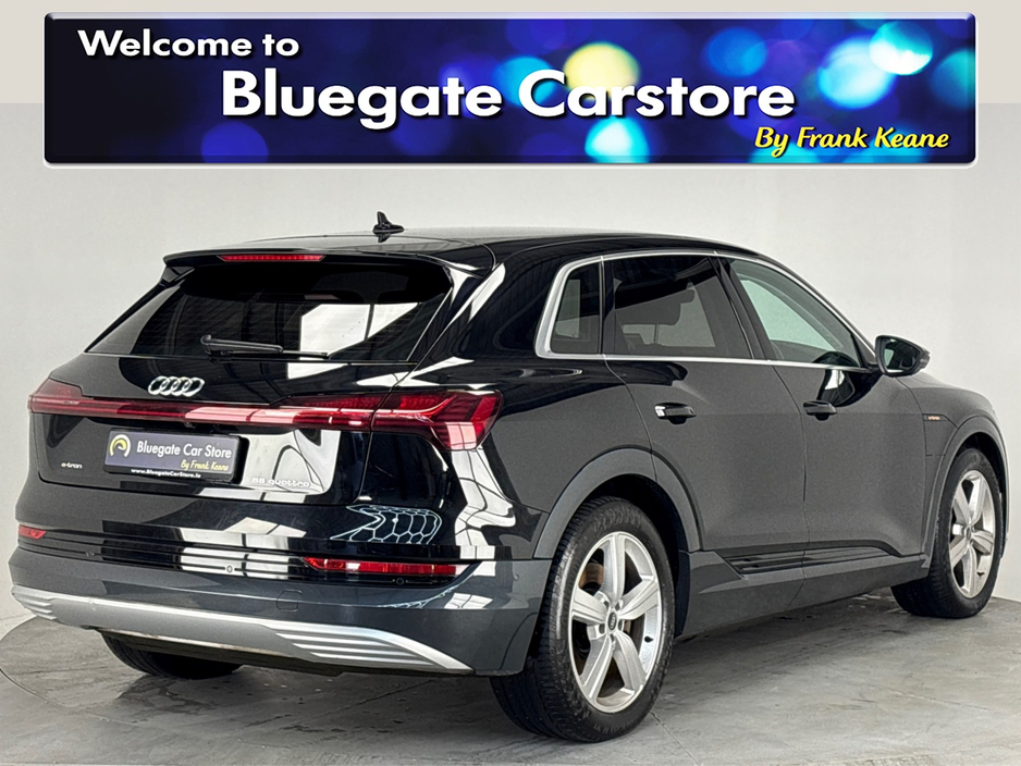 2022 Audi e-tron TECHNIK 55 QUATTRO**22" Upgraded Alloys due soon**Digital Dash**Touchscreen Media**Reverse Camera**Keyless Start**Black Leather Interior**Heated Seats**Electric Memory Seats**Apple CarPlay**Sat Nav** €34,495