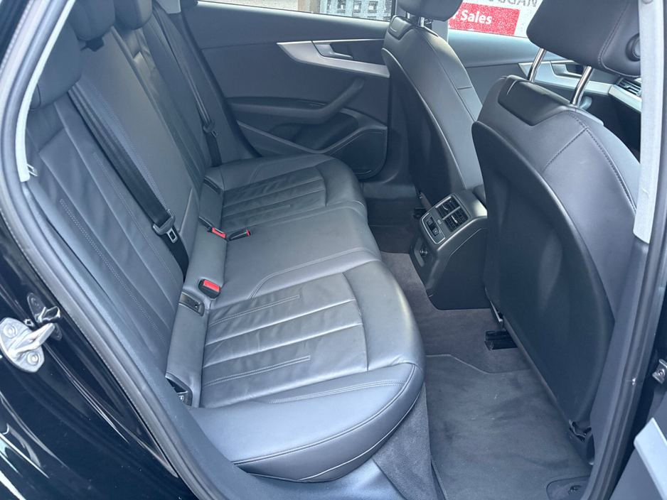 2023 Audi A4 30 TDI 136HP S Tronic SE €36,950