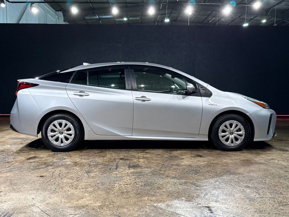 2020 Toyota Prius HYBRID 1.8L AUTOMATIC - MULTI FUNCTION STEERING WHEEL - CRUISE CONTROL - LANE KEEP ASSIST - HEATING / AC CONTROLS €17,450