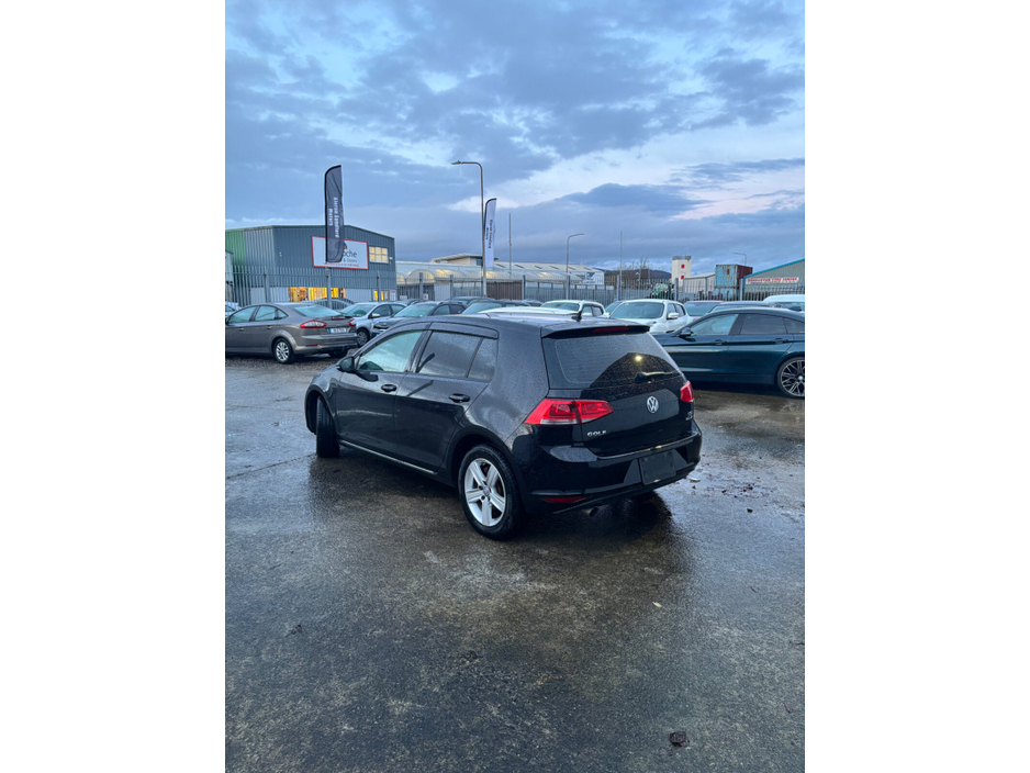 2015 Volkswagen Golf  €10,995