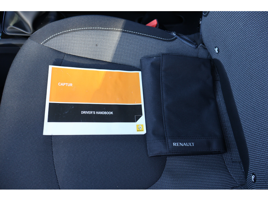 2015 Renault Captur INTENSE (Reserved Deposit Taken)