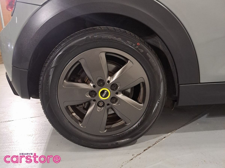 2020 MINI Hatch Cooper Classic Auto €15,880