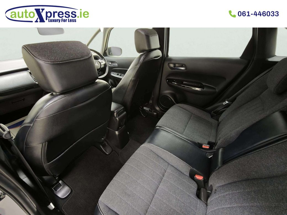 2020 Honda Fit 1.5 E:HEV BASIC Automatic, Reversing camera €16,495