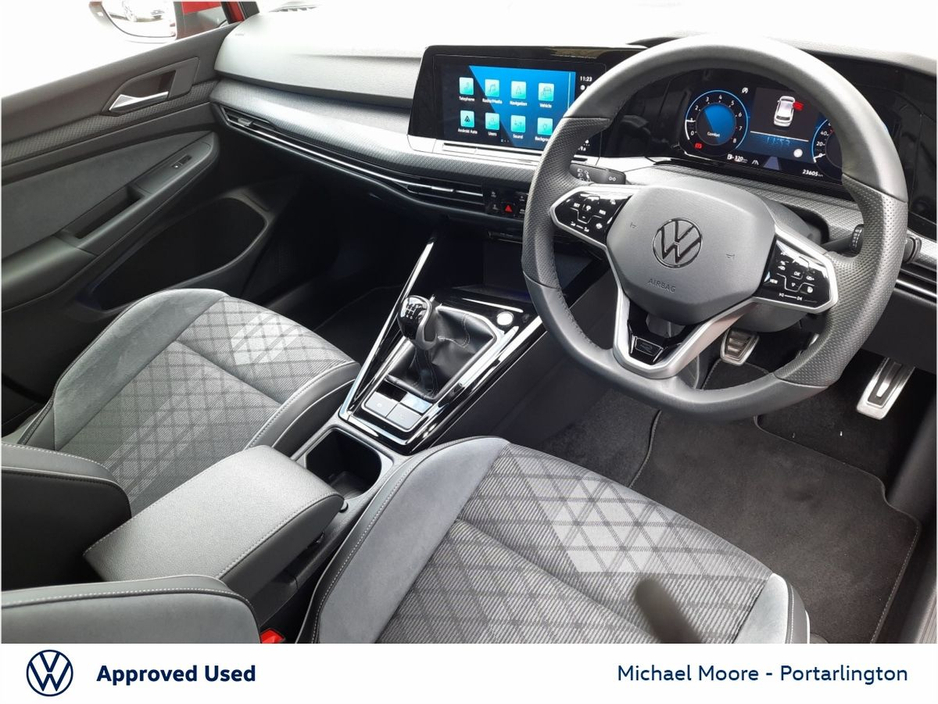 2024 Volkswagen Golf 1.5 TSI 130HP R-Line €33,950