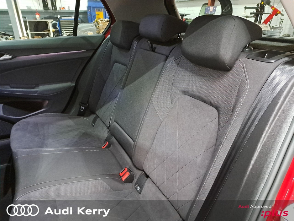 2023 Volkswagen Golf STYLE 1.5 TSI MHEV 130HP AUTOMATIC €31,900