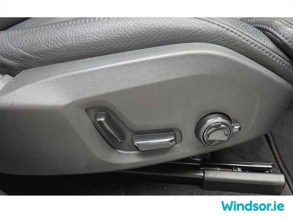 2024 Volvo XC60 Plus+ T6 Recharge AWD 350BHP Plus Twin Engine €54,495