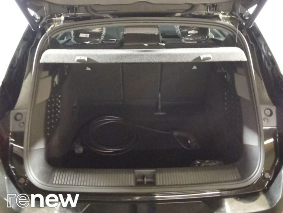 2025 Renault Scenic techno 87kWh 220hp €45,950