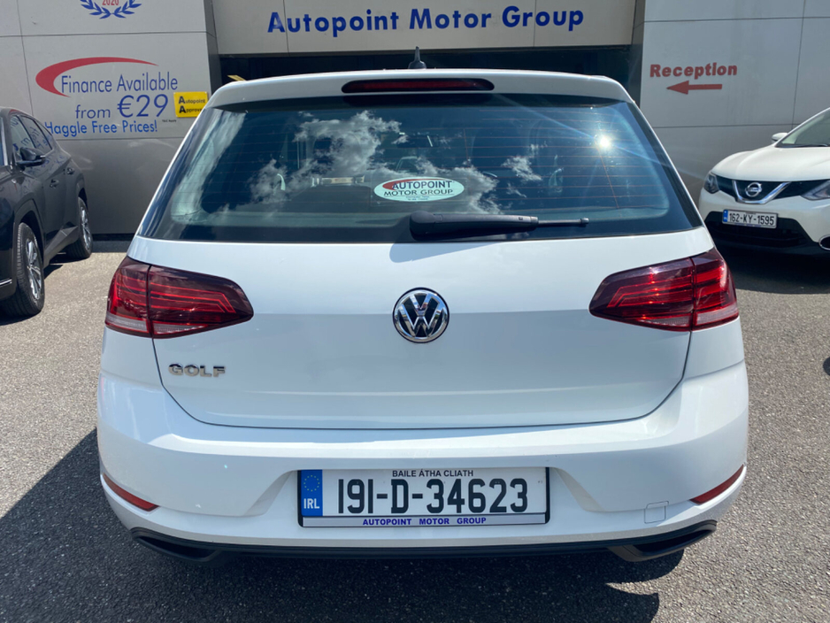 2019 Volkswagen Golf  €11,341