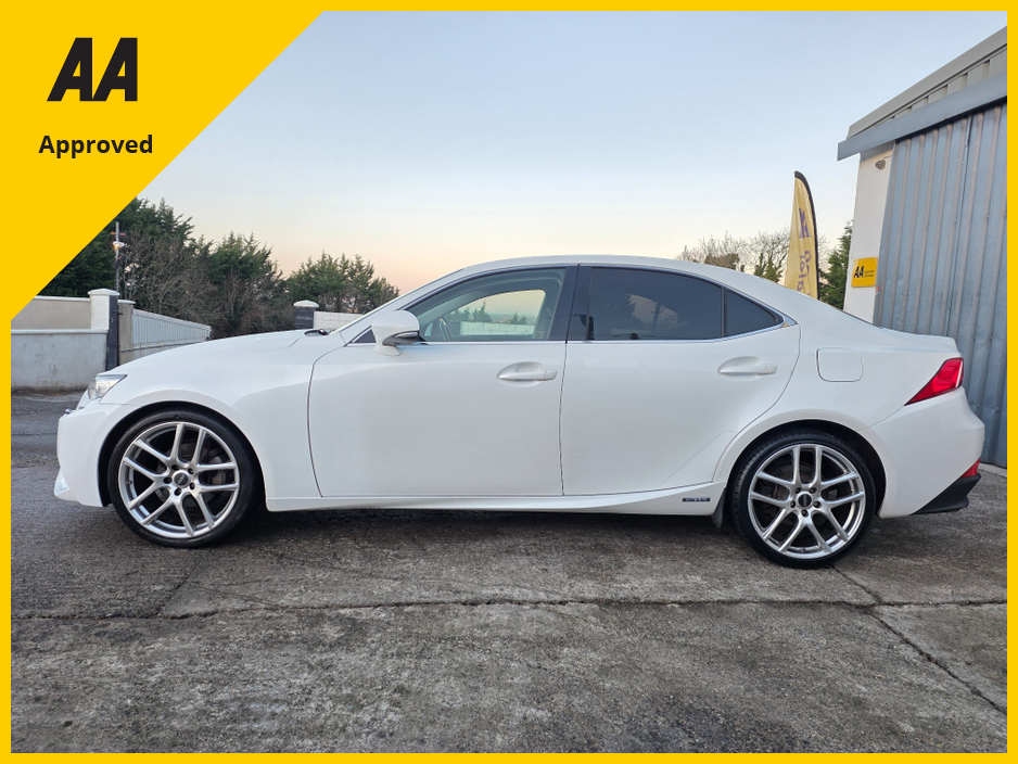 2014 Lexus IS 300 h * 2.5 PETROL/HYBRID * NEW NCT €13,900
