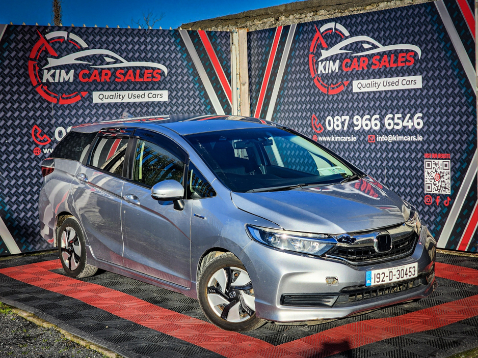 2019 Honda Shuttle Hybrid 5 seater €13,950