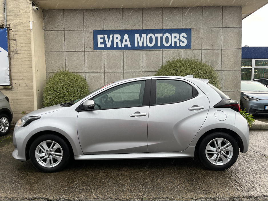 2022 Toyota Yaris LUNA 1.0 PETROL MANUAL //REVERSE CAMERA// €15,950