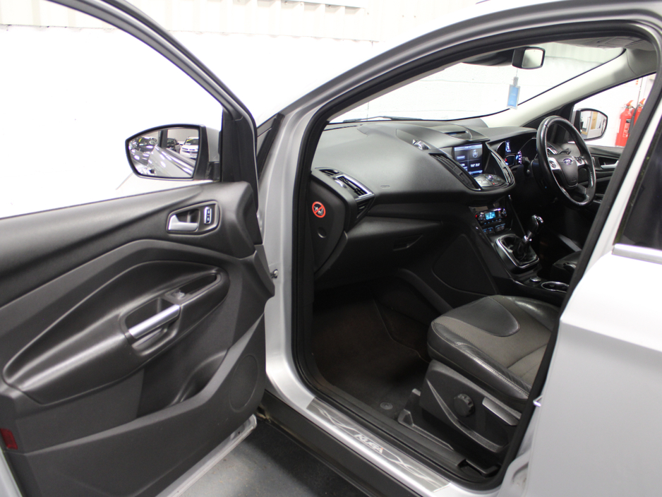 2017 Ford Kuga TITANIUM 2.0 TD 120 S6 M6 F 5DR FWD €14,950