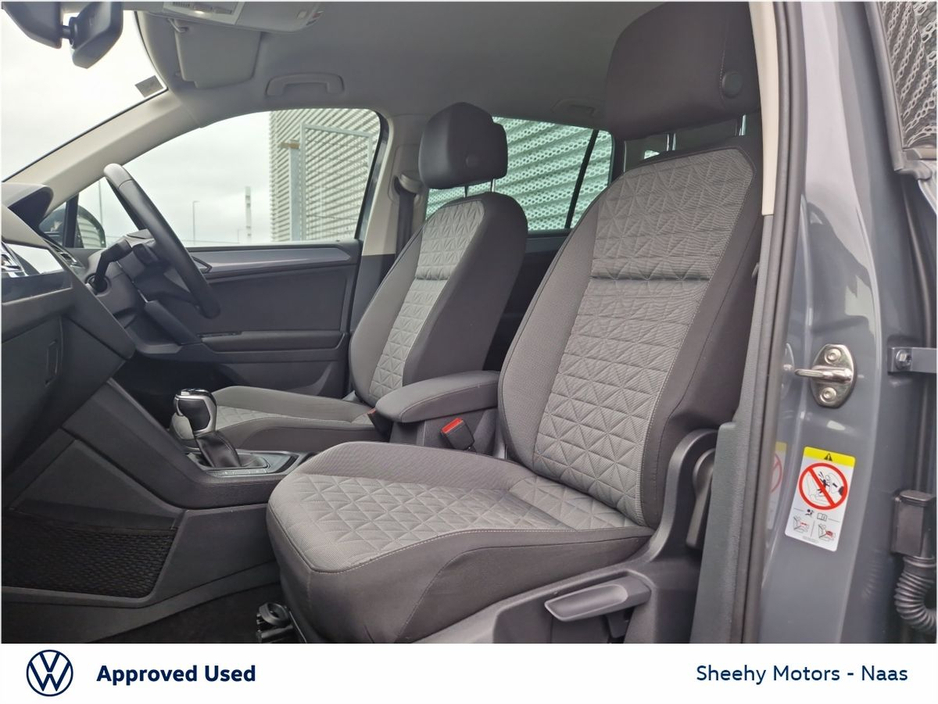 2022 Volkswagen Tiguan Life 1.4TSI PHEV DSG, Rear Camera €36,495