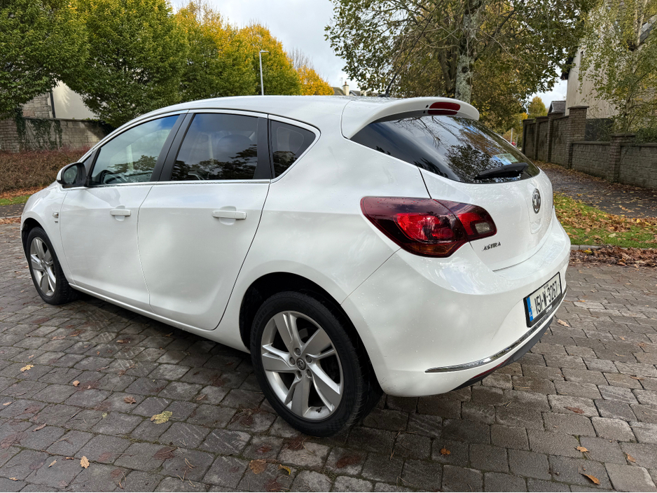 2015 Opel Astra 1.4 VVT-I SRI 16V 99BHP 5 5DR €7,950