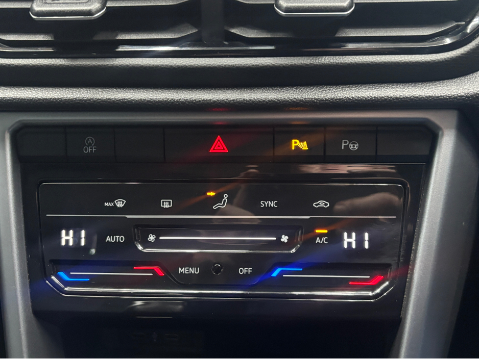 2022 Volkswagen T-Roc LIFE 1.0 TSI MANUAL 6SPEED FWD 1 €24,960