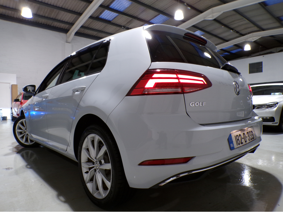 2018 Volkswagen Golf *2018*14,000 MILES*AUTO*VW GOLF MARK 7.5*COLOUR CAMERA*SAT-NAV*APPLE-CARPLAY*ANDROID AUTO*UP-GRADED VW ALLOYS*XL MEDIA*FLAT-BOTTOM SPORT STEERING WHEEL WITH ADAPTIVE CRUISE CONTROL**RADAR ASSIST €18,900