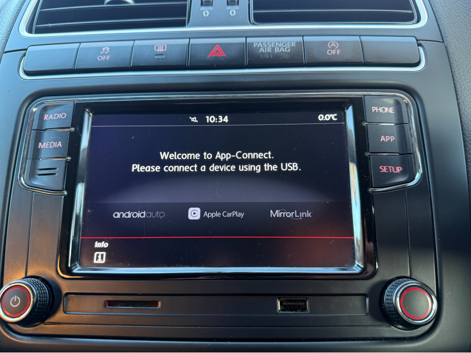 2013 Volkswagen Polo 1.2tsi Automatic, New Nct 11/2026, Tax 09/2026, Apple Car Play, Android Auto, A/C, 5 Door, Ideal Starter Car, Only €200 Road Tax, Service & Warranty Included, SIMI Dealer, €9,950