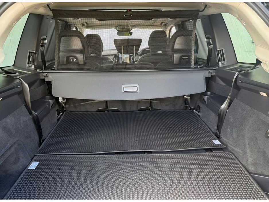 2025 Volvo XC90 T8 ULTRA DARK AWD