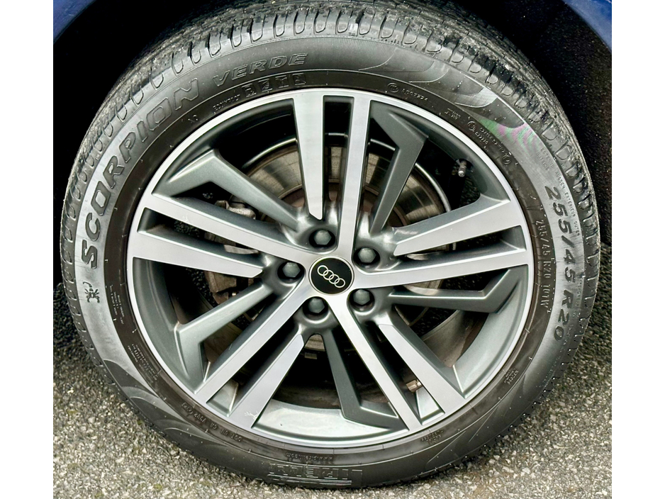 2023 Audi Q5 ++LOW KM++ TFSIe 50 QUATTRO  S LINE €49,950