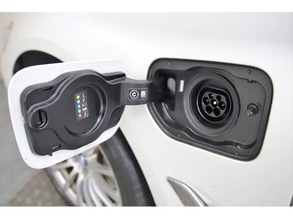 2020 BMW 5 Series 530E SE PLUG-IN HYBRID *BEIGE LEATHER*HEAD-UP DISPLAY*360PAN CAM*