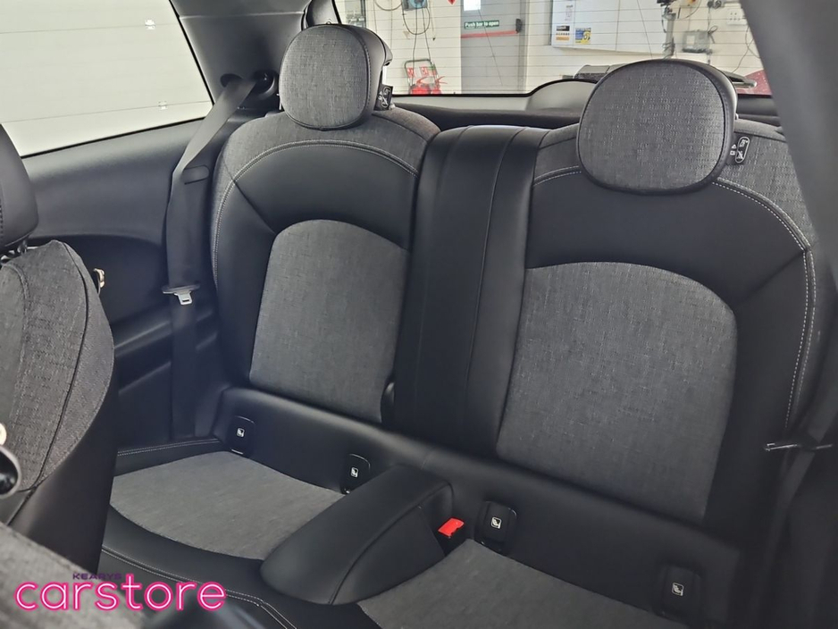 2020 MINI Hatch Cooper Classic Auto €16,880